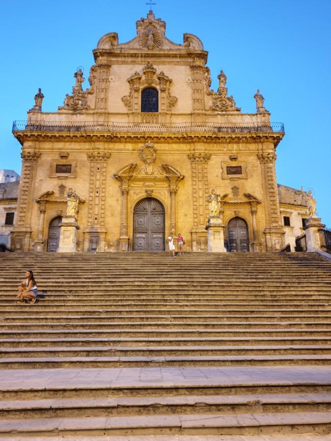 Le Rose Di Modica Villa Exteriör bild